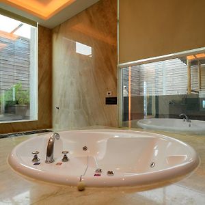 Double Room Pool View